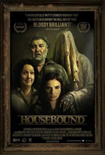 دانلود فیلم Housebound 201418389-1857577561