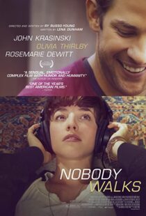 دانلود فیلم Nobody Walks 2012102829-1764733019