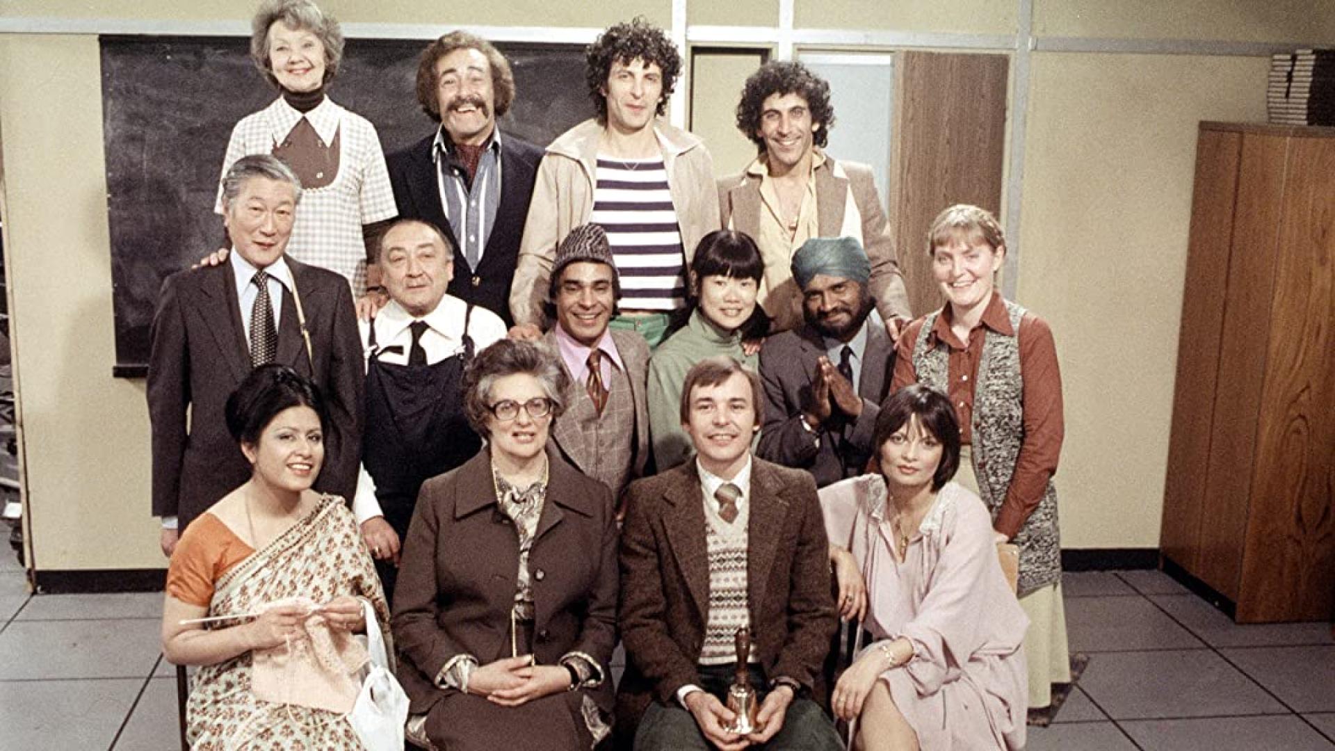 دانلود سریال Mind Your Language