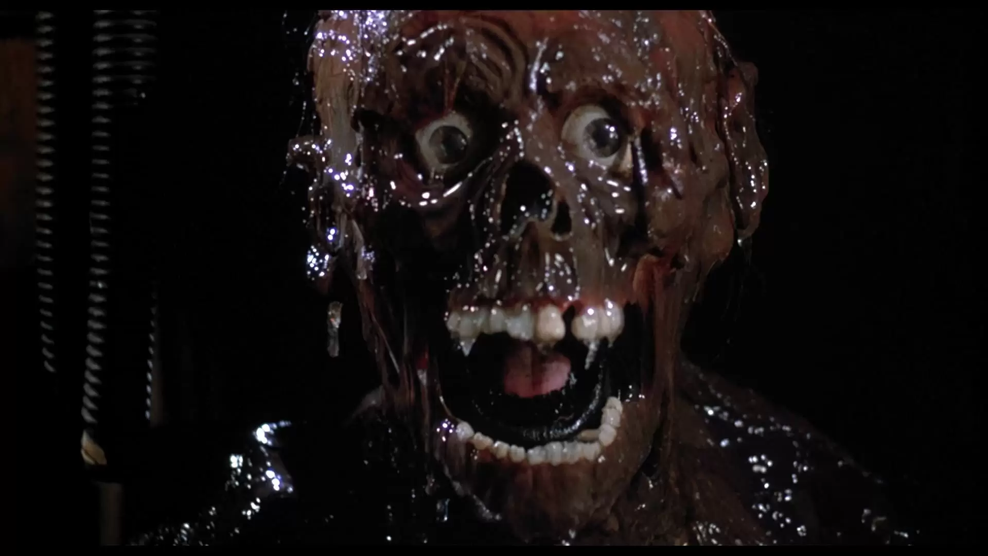 دانلود فیلم The Return of the Living Dead 1985