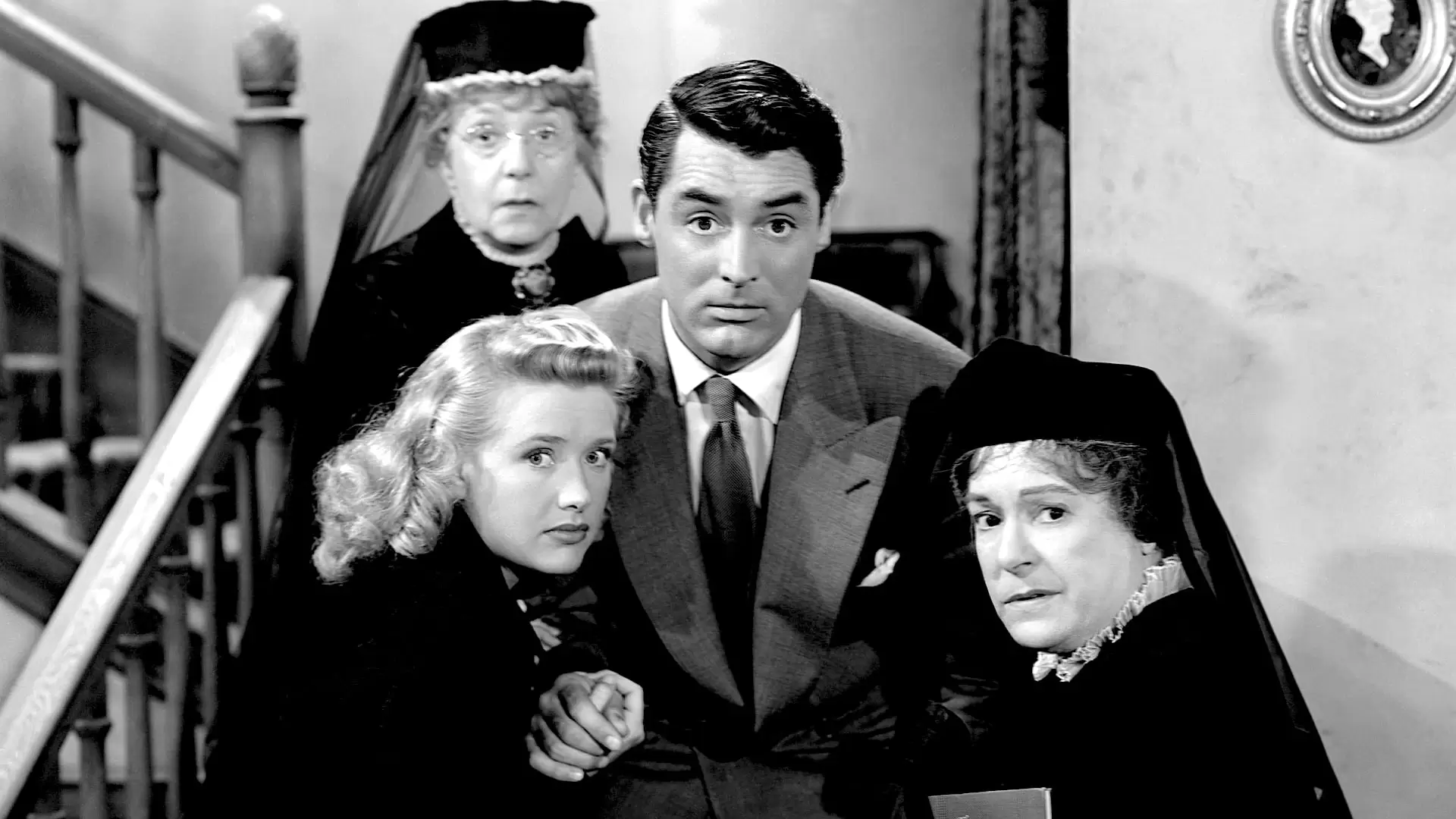 دانلود فیلم Arsenic and Old Lace 1944