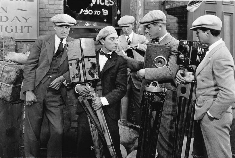 دانلود فیلم The Cameraman 1928