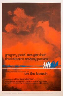 دانلود فیلم On the Beach 1959399529-134928510